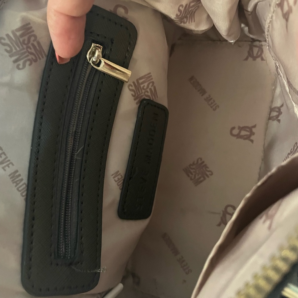 STEVE MADDEN NEW SMALL BAG - Picture 5 of 6